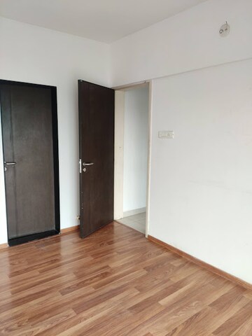 Room in 2 BHK Apartment at Paranjape Schemes Yuthika, Baner – for Rent
