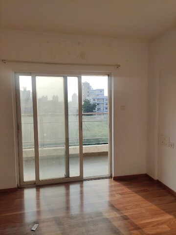 Room in 2 BHK Apartment at Paranjape Schemes Yuthika, Baner – for Rent