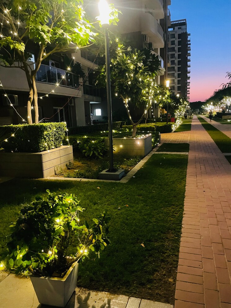 Garden, eldeco-accolade 2 Bedroom 1457 Sq.Ft. Apartment In Sohna Sector 2 Gurgaon 9042827