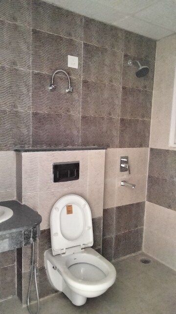 Bathroom in 3 BHK Apartment at Pareena The Elite Residences, Sector 99 – for Rent