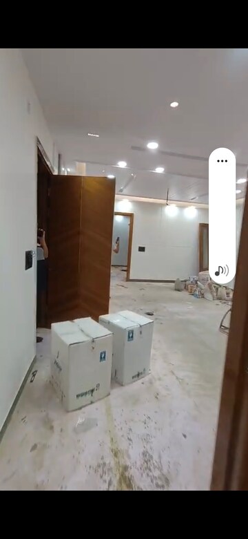Bathroom in 3.5 BHK Builder Floor at Puri PP City Centre, Pitampura – for Rent