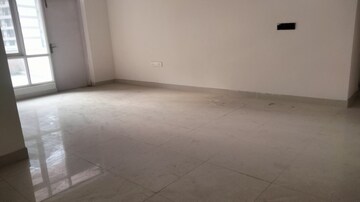 Room in 3 BHK Apartment at Pareena The Elite Residences, Sector 99 – for Rent