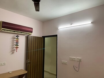 Room in 2 BHK Builder Floor at Patel Nagar – for Rent