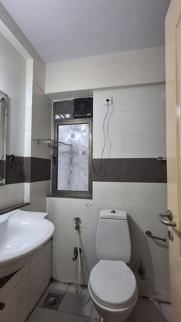 Kitchen in 2 BHK Apartment at Raheja Reflections, Kandivali East – for Sale