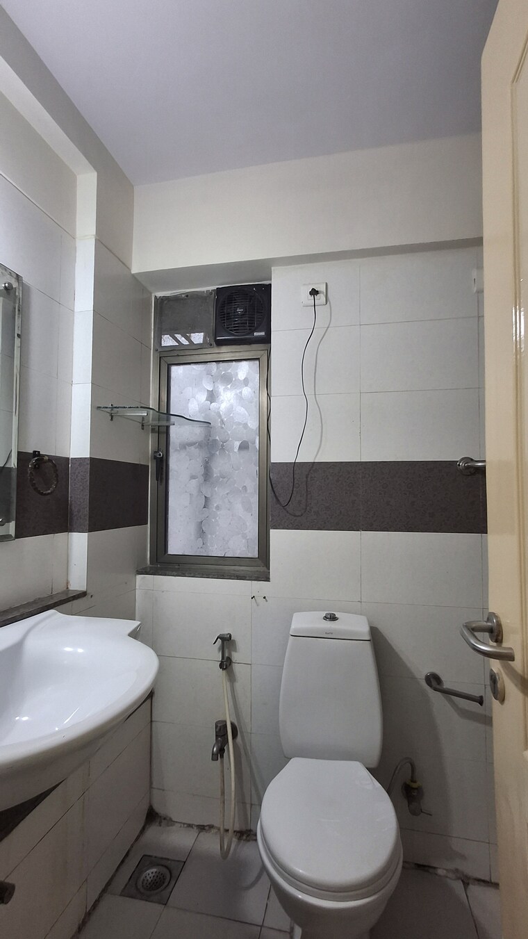 Kitchen, raheja-reflections 2 Bedroom 850 Sq.Ft. Apartment In Kandivali East Mumbai 9042934