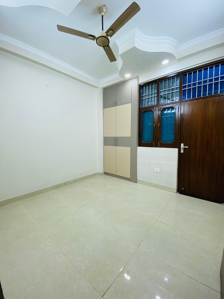 Room, gyan khand ii 3 Bedroom 1250 Sq.Ft. Builder Floor In Gyan Khand ii Ghaziabad 9042931