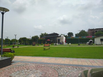 2 BHK Apartment – Garden View at Breez Flora Avenue 33, Sohna Sector 33 - for Rent