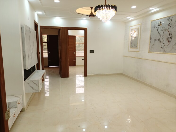 Room, puri-aman-vilas 3.5 Bedroom 2250 Sq.Ft. Builder Floor In Sector 89 Faridabad 9042975