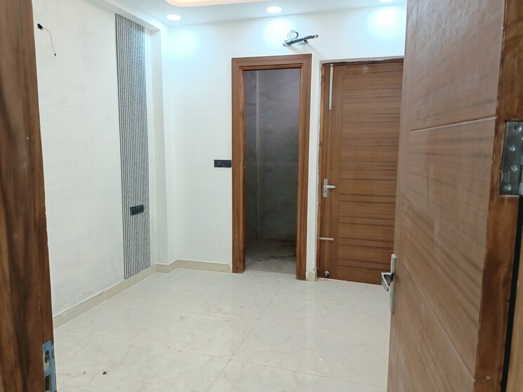 Room, puri-aman-vilas 3.5 Bedroom 2250 Sq.Ft. Builder Floor In Sector 89 Faridabad 9042975