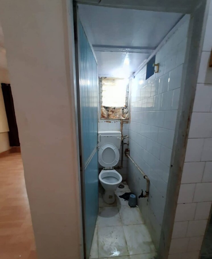 Bathroom, mathura-chs 1 Bedroom 550 Sq.Ft. Apartment In Malad West Mumbai 9042968