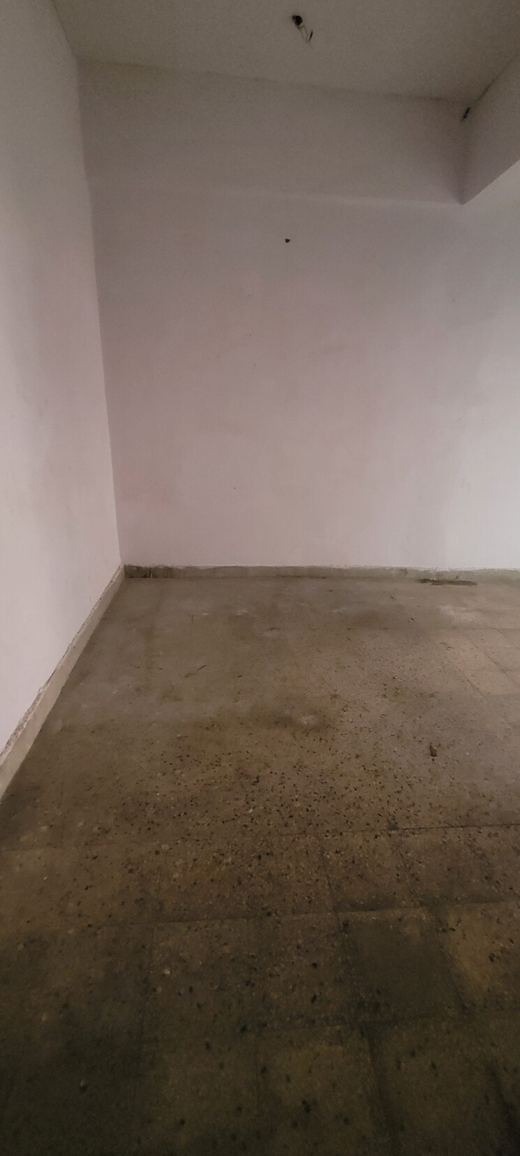 Room, ansal-sushant-shopping-arcade Commercial Shop 240 Sq.Ft. In Sector 27 Gurgaon 9043032