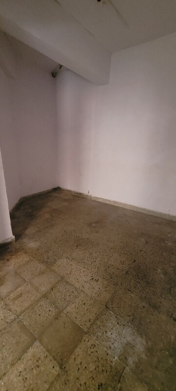 Building Lobby in  Shop at Ansal Sushant Shopping Arcade, Sector 27 – for Rent