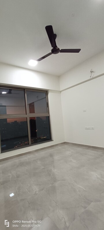 Bedroom in 2 BHK Apartment at Sheth Irene, Malad West – for Rent