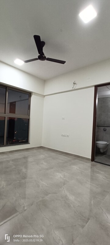 Bedroom in 2 BHK Apartment at Sheth Irene, Malad West – for Rent