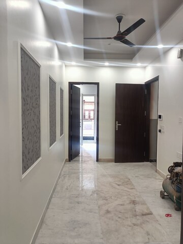 Room in 2 BHK Builder Floor at Subhash Nagar – for Rent