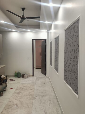Room in 2 BHK Builder Floor at Subhash Nagar – for Rent