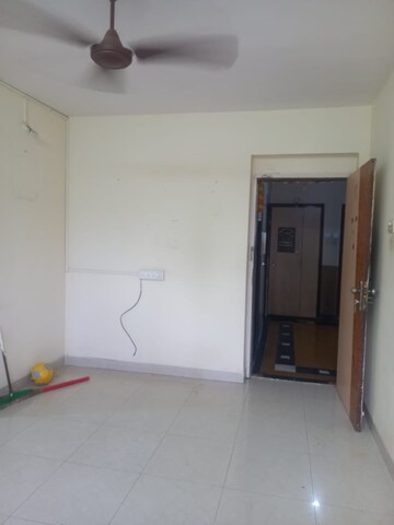 Room in 1 BHK Apartment at Gundecha Valley of Flowers, Kandivali East – for Rent