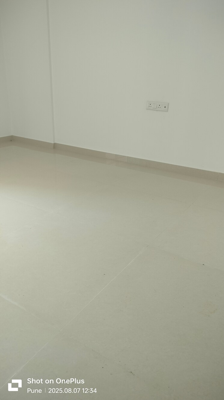 Room, ng-vrundavan 2 Bedroom 800 Sq.Ft. Apartment In Vishrantwadi Pune 9043039