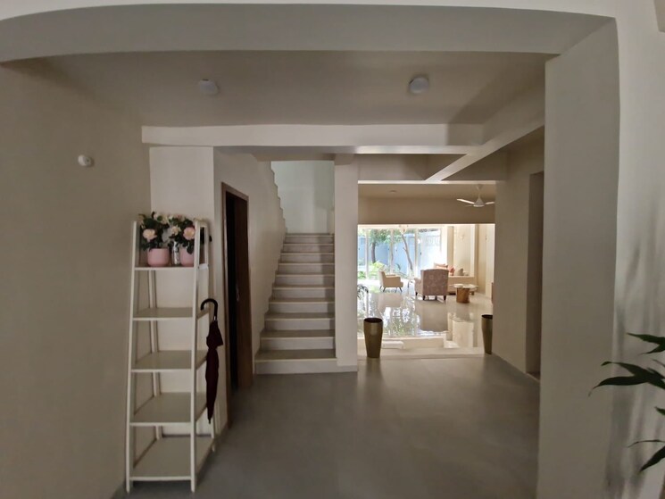 Exterior View, lokhandwala-complex 6+ Bedroom 4450 Sq.Ft. Villa In Andheri West Mumbai 9043064