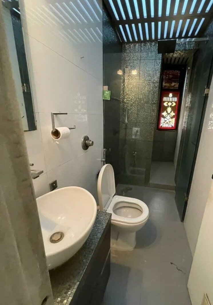 Bathroom, mahindra-aura 3 Bedroom 1960 Sq.Ft. Apartment In Sector 110a Gurgaon 9043157