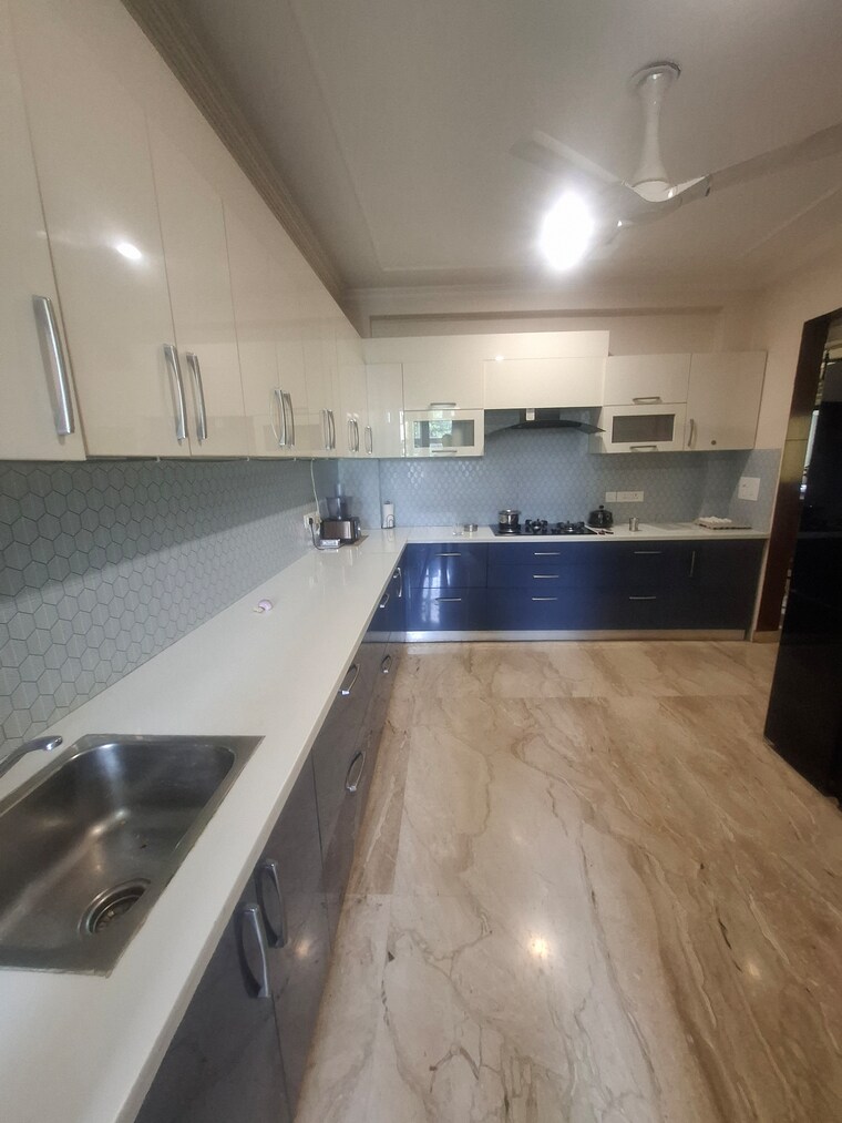 Kitchen, malibu-shopping-arcade 4 Bedroom 380 Sq.Yd. Builder Floor In Sector 47 Gurgaon 9043162