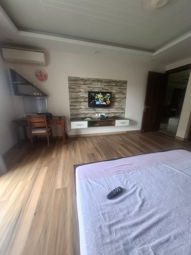 undefined, malibu-shopping-arcade 4 Bedroom 380 Sq.Yd. Builder Floor In Sector 47 Gurgaon 9043162