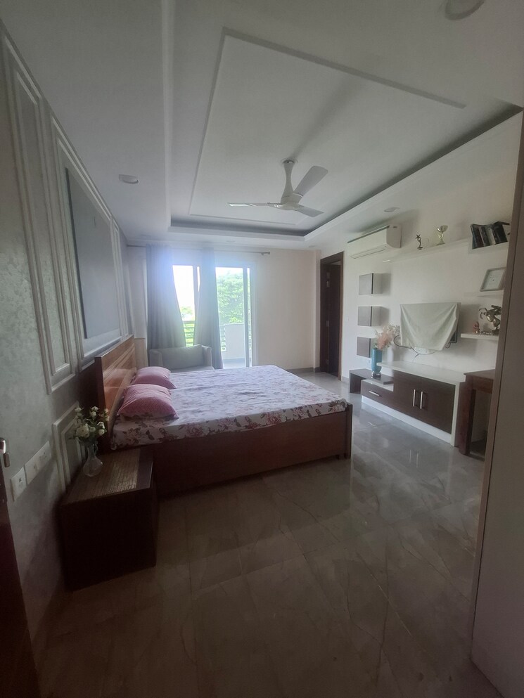 undefined, malibu-shopping-arcade 4 Bedroom 380 Sq.Yd. Builder Floor In Sector 47 Gurgaon 9043162