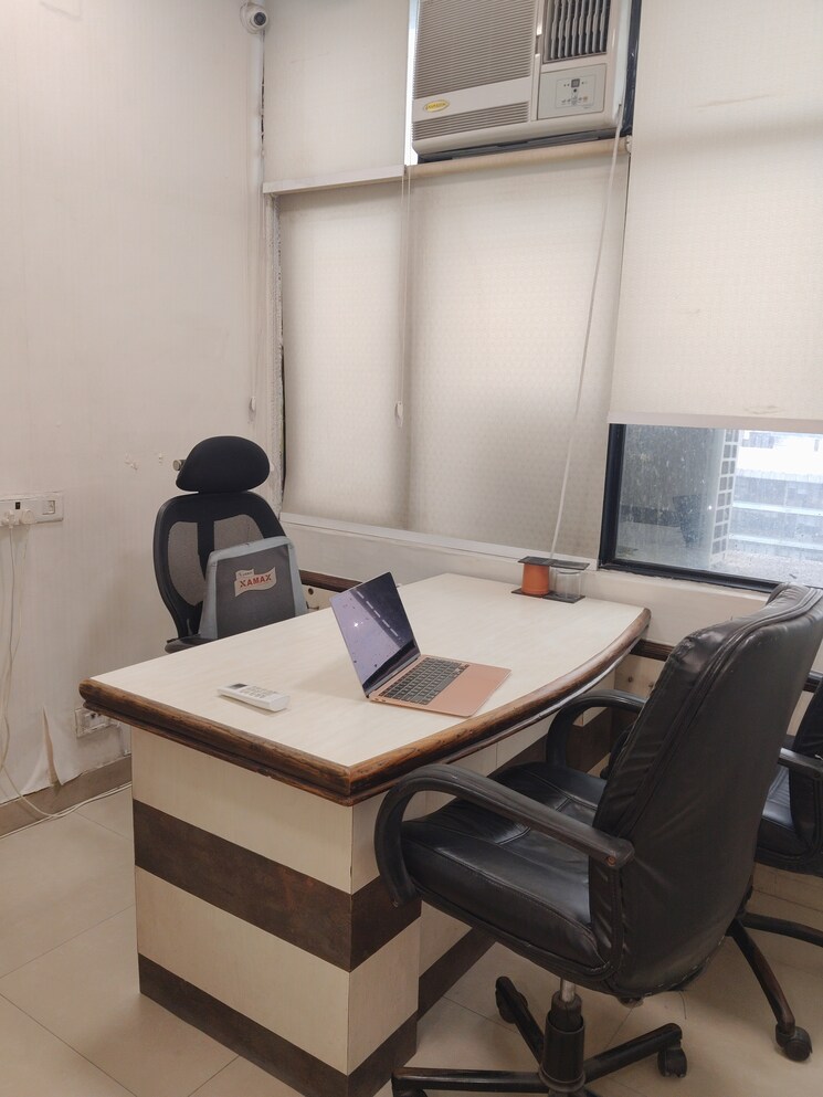 Team Area, netaji subhash place Commercial Office Space 462 Sq.Ft. In Netaji Subhash Place Delhi 9043178