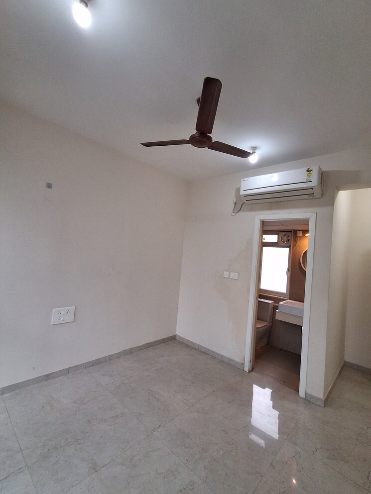 Room, tata-serein 1 Bedroom 446 Sq.Ft. Apartment In Pokhran Road No Two Thane 9043179