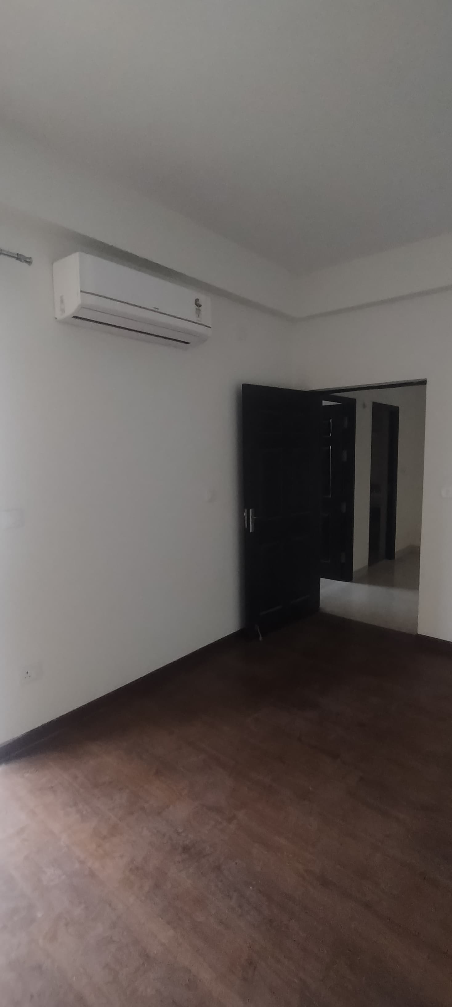 2 BHK + Study Room Apartment For Rent in Wave Amore
