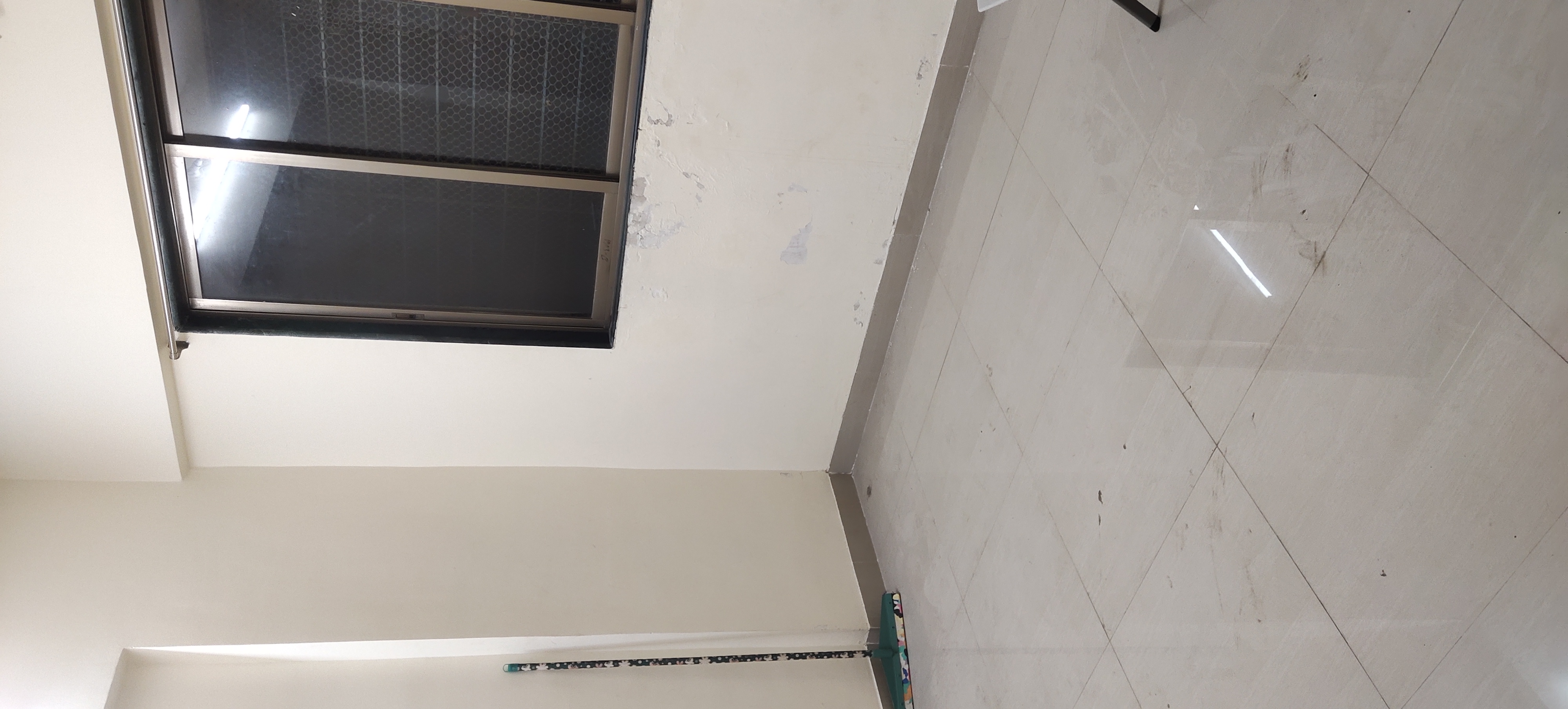 1 BHK 225 Sq.Ft. Apartment in Century Tower