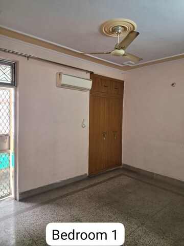 Room in 2 BHK Apartment at Vartalok Apartments, Vasundhara Sector 16 – for Sale