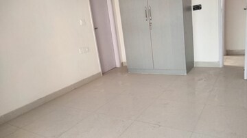 Room in 3 BHK Apartment at Pareena The Elite Residences, Sector 99 – for Rent