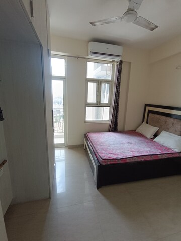 Room in 2 BHK Apartment at Shree Vardhman Mantra, Sector 67 – for Rent