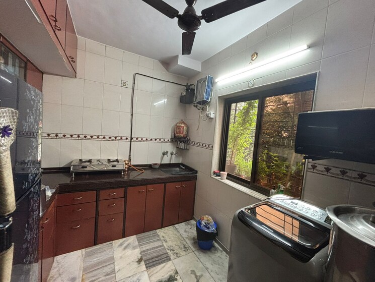 Kitchen, kandivali east 1 Bedroom 450 Sq.Ft. Apartment In Kandivali East Mumbai 9043302
