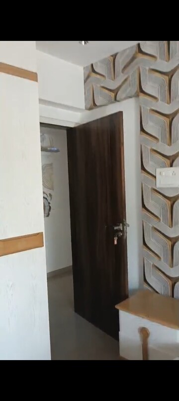 Furnished Amenities in 2 BHK Apartment at Suba Zircon, Andheri East – for Rent
