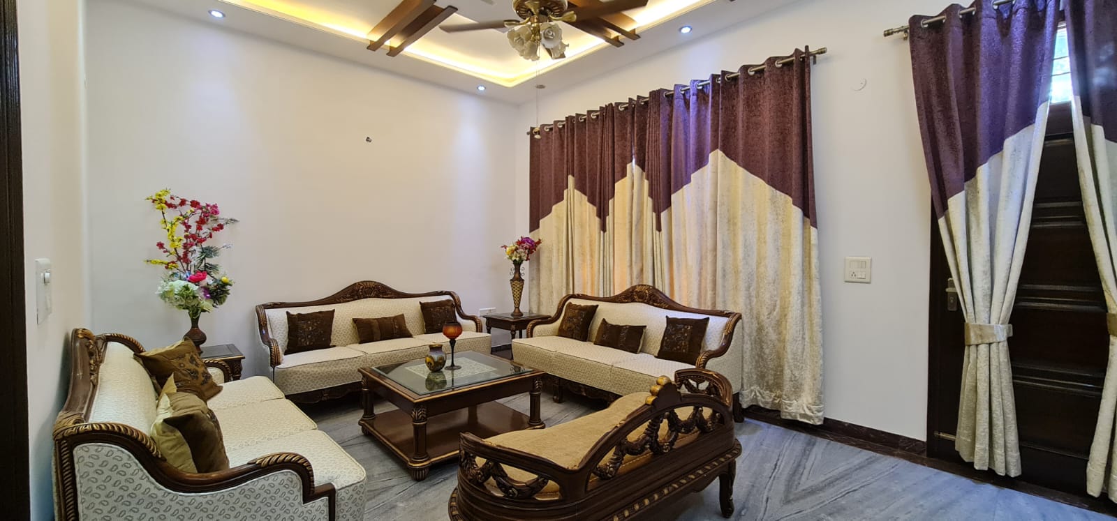 3 BHK + Pooja Room Apartment For Rent in Sushma Valencia