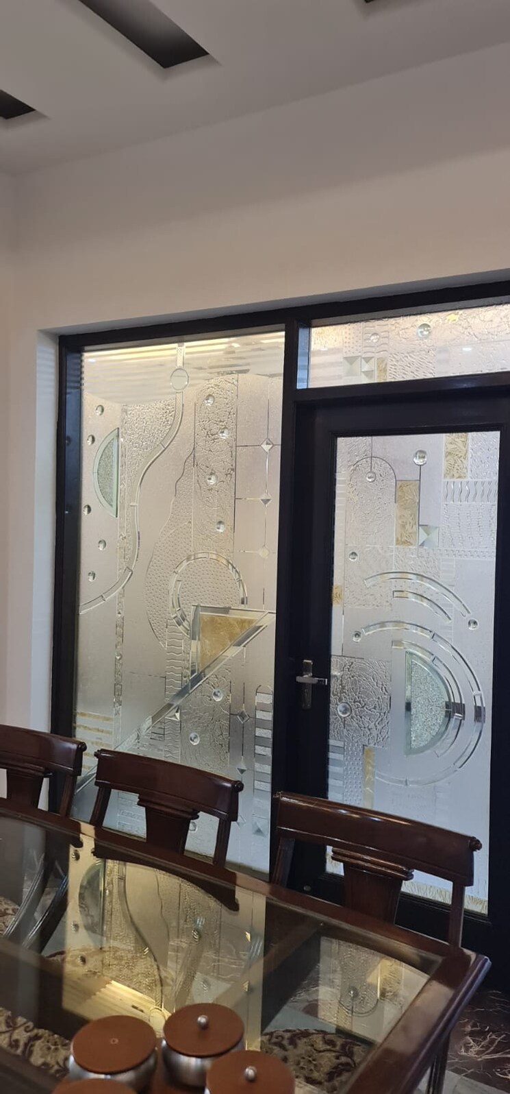 Living Room, sushma-valencia 3 Bedroom 2250 Sq.Ft. Apartment In International Airport Road Zirakpur 9043313