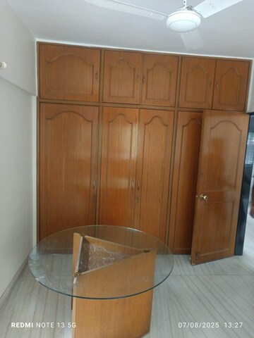 Room in 2 BHK Apartment at Andheri East – for Rent