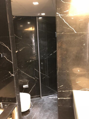 Furnished Amenities in 3 BHK Apartment at Lodha World One, Worli – for Rent