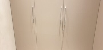 Furnished Amenities in 3 BHK Apartment at Lodha World One, Worli – for Rent