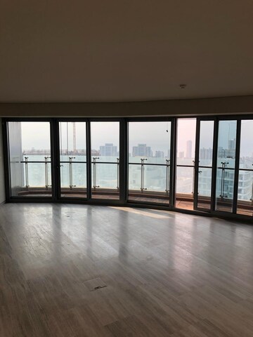 Room in 3 BHK Apartment at Lodha World One, Worli – for Rent