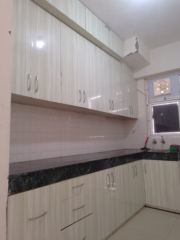 Kitchen, shree-vardhman-green-court 2 Bedroom 690 Sq.Ft. Apartment In Sector 90 Gurgaon 9043342