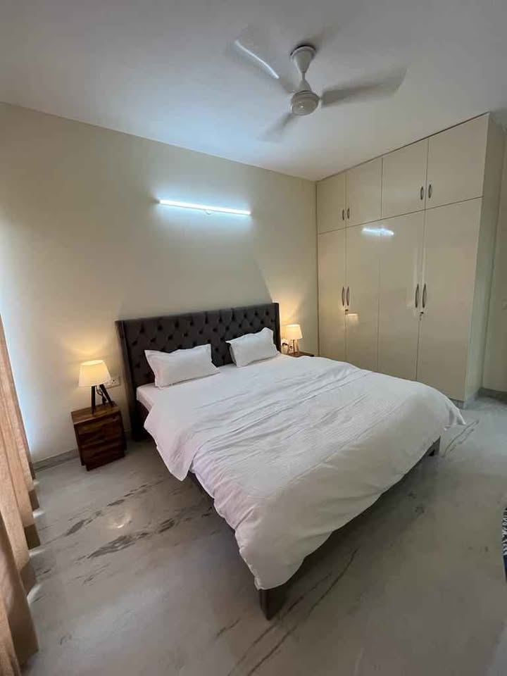 5 BHK + Study Room Apartment For Rent in Pilot Court