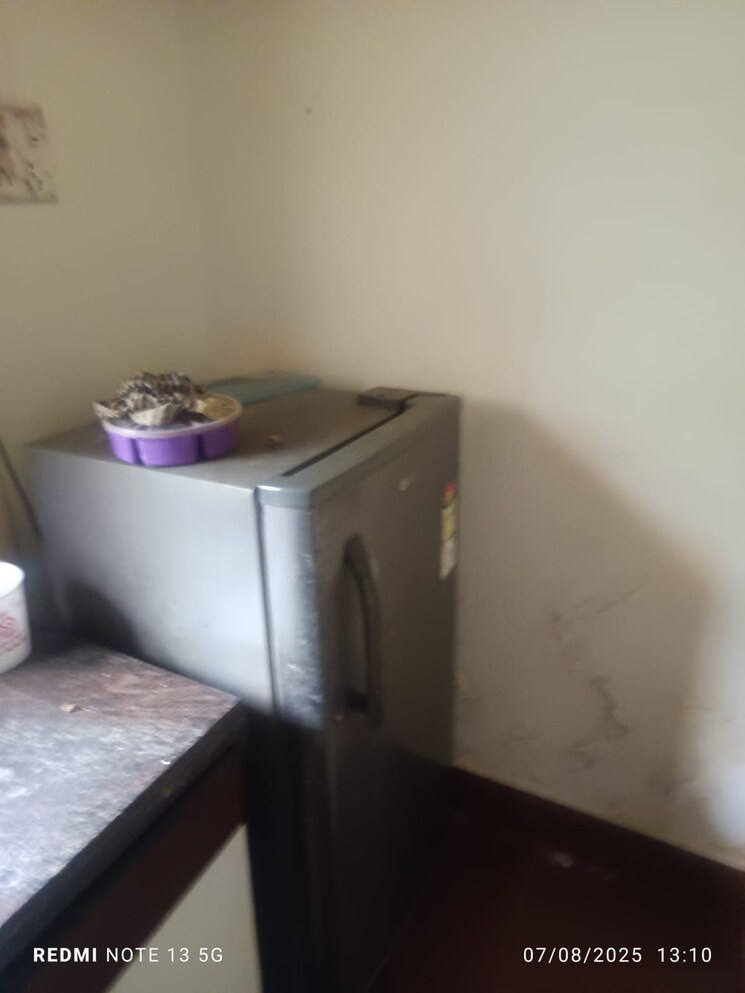 Attached Bathroom, andheri east 2 Bedroom 850 Sq.Ft. Apartment In Andheri East Mumbai 9043387