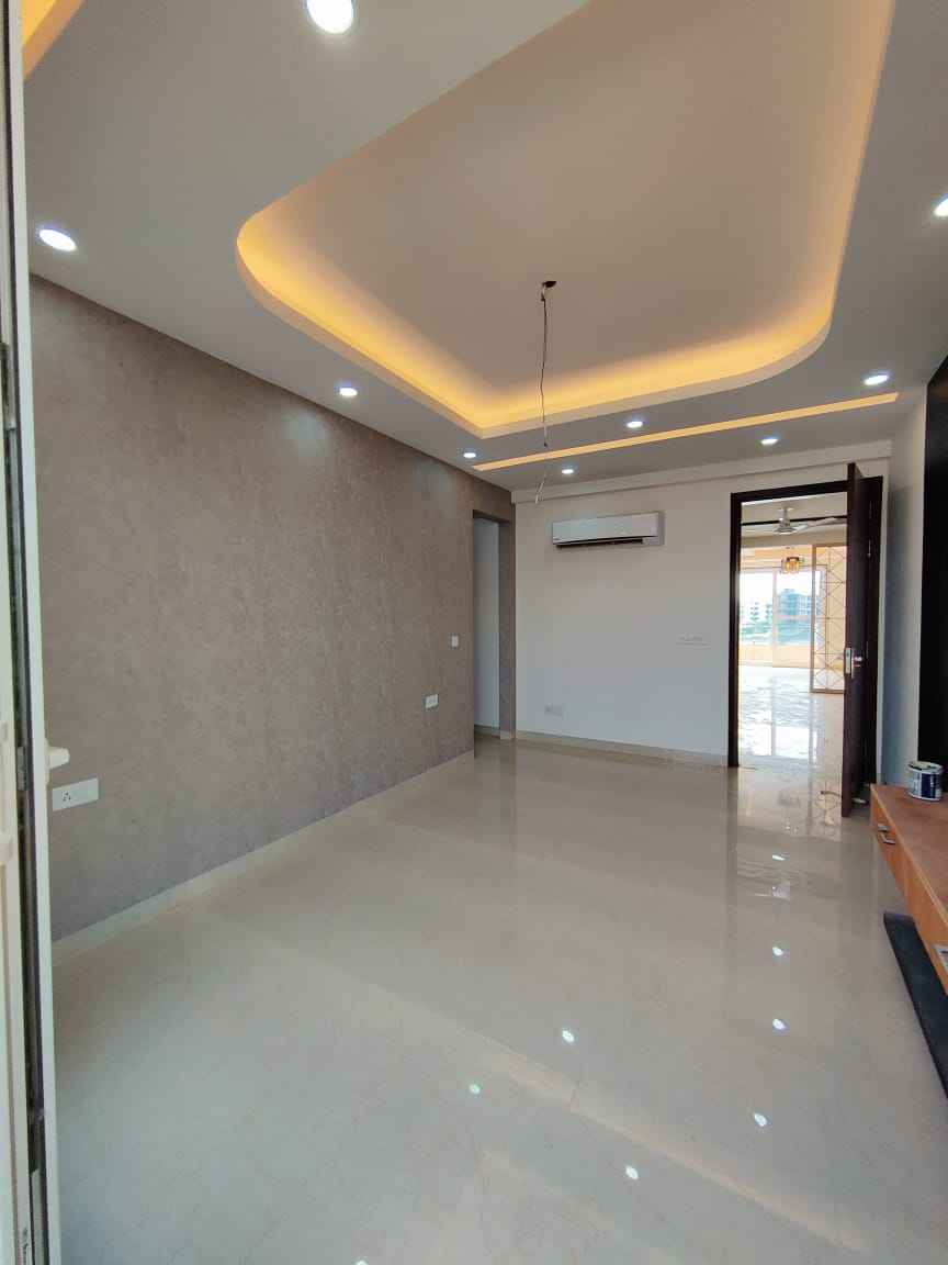 3.5 BHK + Servant Room 2610 Sq.Ft. Apartment in Ambience Island