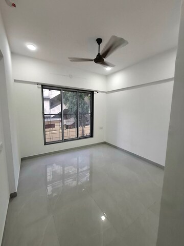 Room in 2 BHK Apartment at Andheri West – for Rent