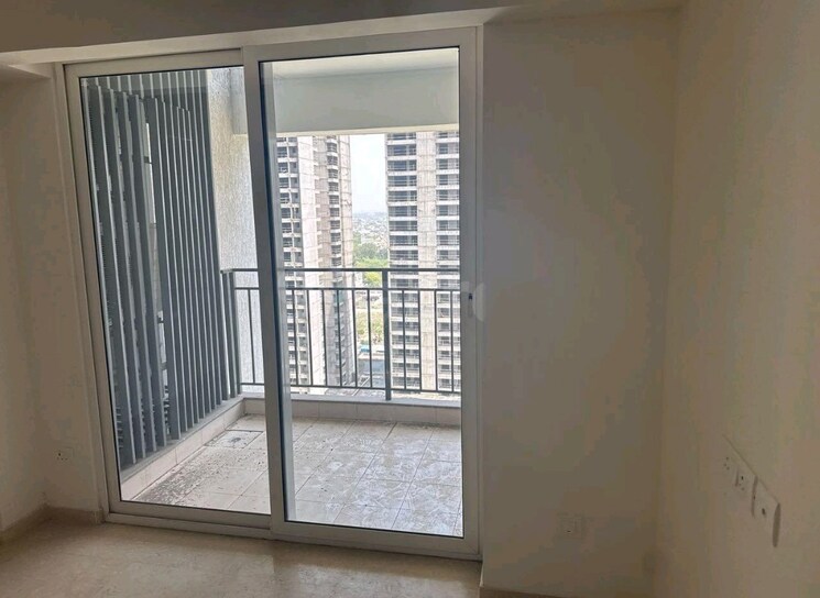 Room, godrej-woods 3 Bedroom 2259 Sq.Ft. Apartment In Sector 43 Noida 9043422