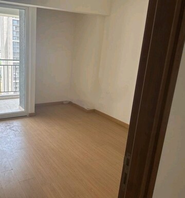 Room in 3 BHK Apartment at Godrej Woods, Sector 43 – for Rent