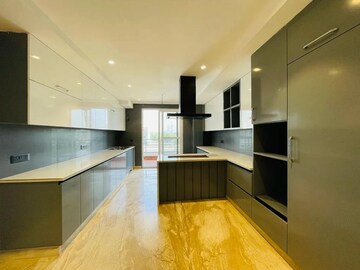 Kitchen in 4 BHK Apartment at Ambience Island, Sector 24 – for Rent
